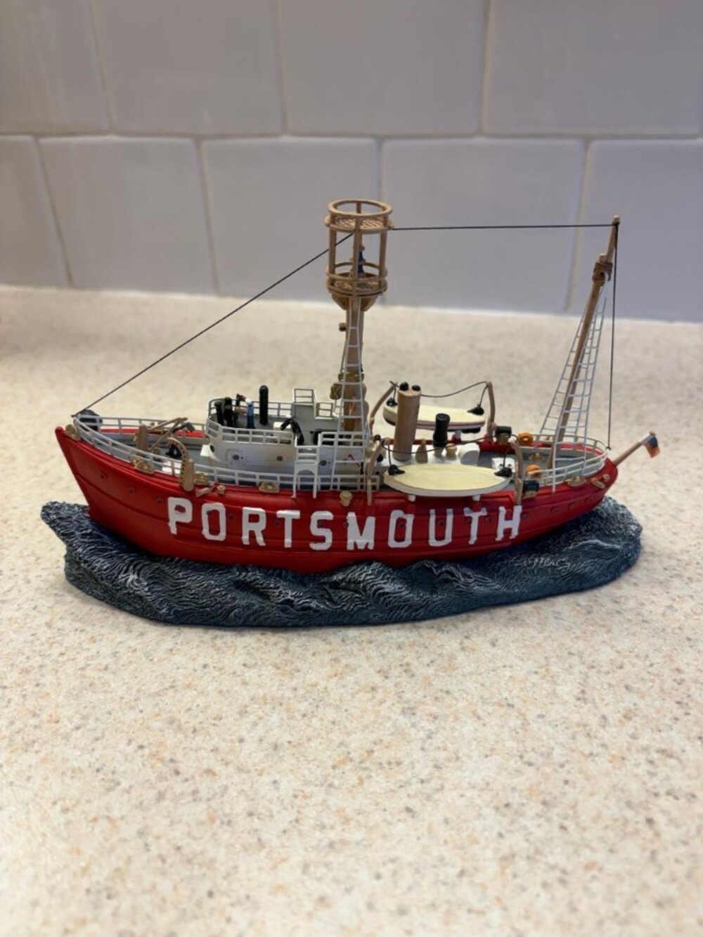 Vintage HARBOUR LIGHTS ANCHOR BAY GREAT SHIPS -THE PORTSMOUTH- LIGHT VESSEL #101 - Picture 4 of 12